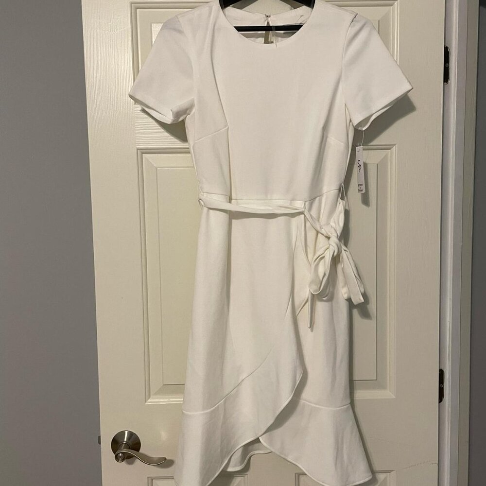 NWT Shelby & Palmer White Short Sleeve Wrap Tie Dress
